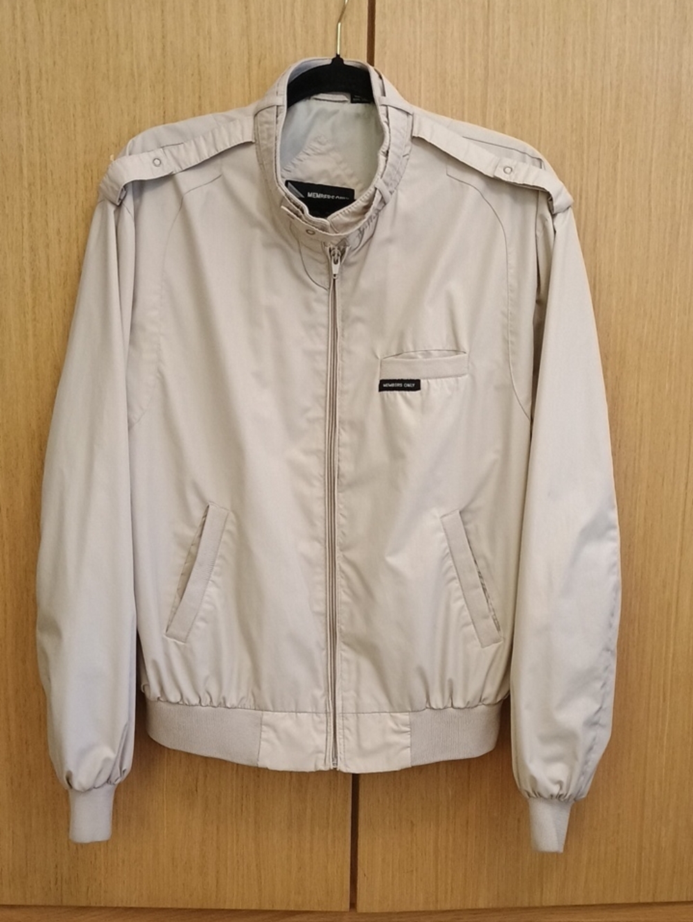 Members Only SZ 42 Beige Lightweight Bomber Jacket Vintage?